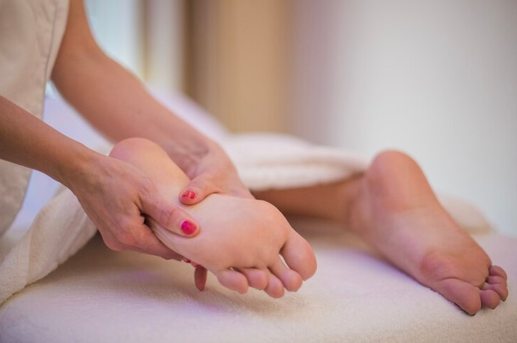 heel pain massage